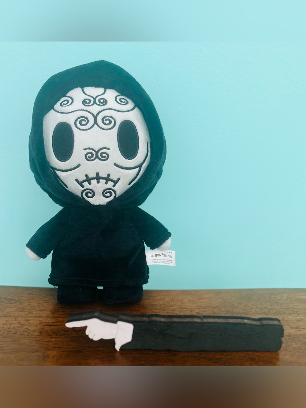 Wizarding World of Harry Potter Death Eater Plush & Knockturn Alley Wooden Sign